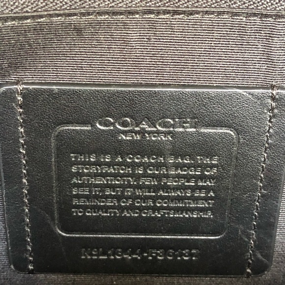Authentic Coach backpack with reciept. 9.5/10 LNew - Picture 3 of 5